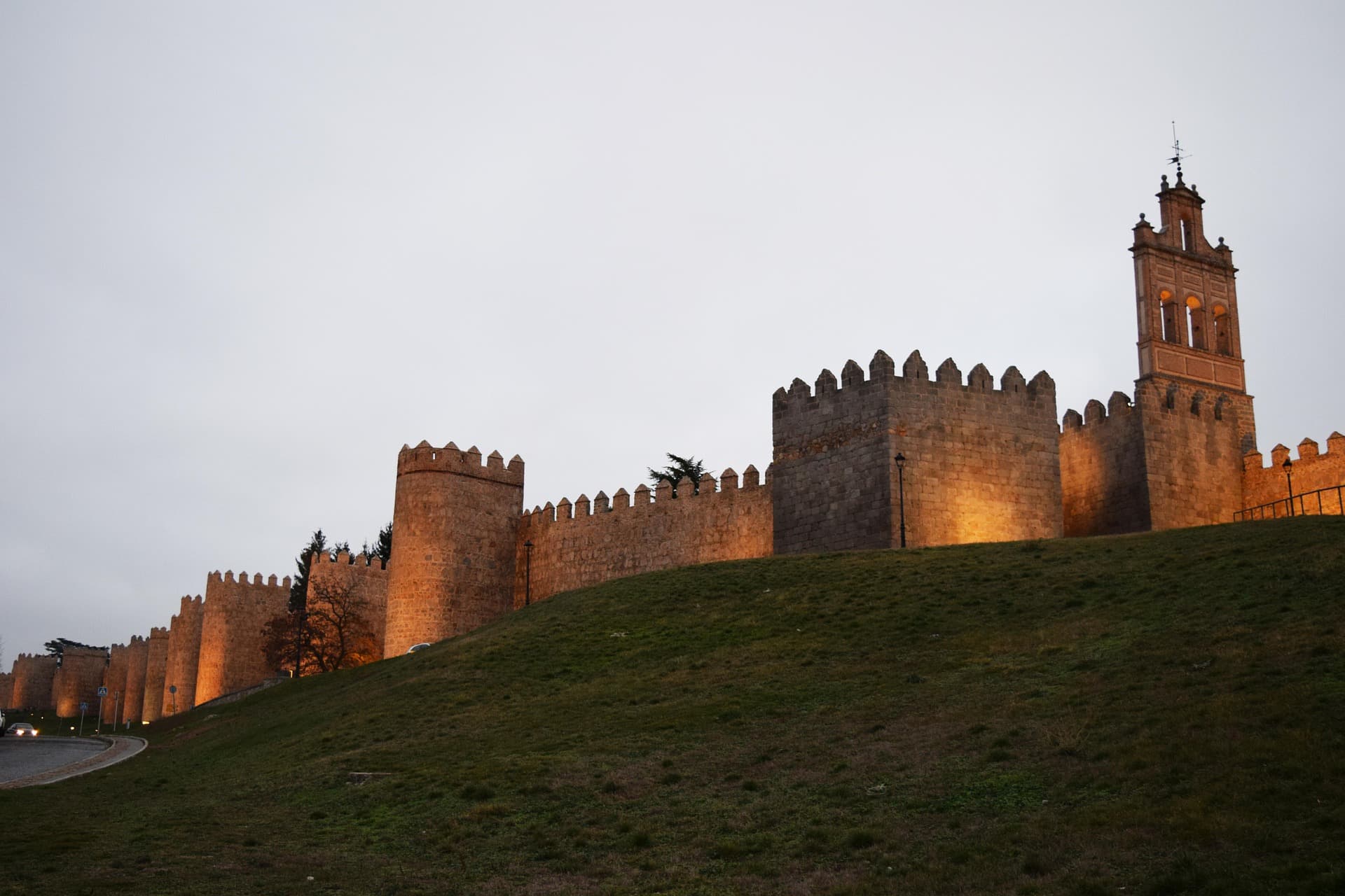 Muralla medieval de Ávila, escenario de las procesiones de Semana Santa